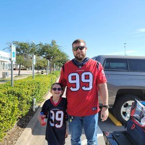 Meet your Posher, Aaron